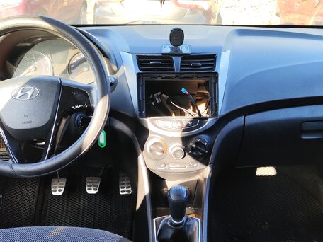 2013 Hyundai Solaris I, фиолетовый, 513000 рублей, вид 3