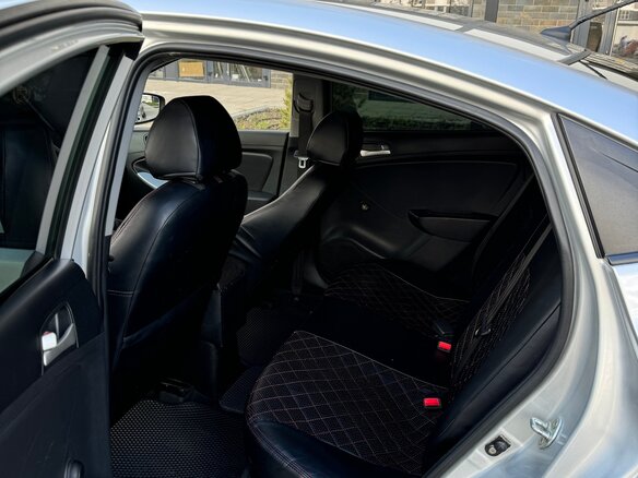 2012 Hyundai Solaris I, серебристый, 670000 рублей - вид 7
