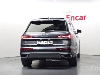 2022 Audi Q7 45 TDI II (4M) Рестайлинг, серый, 8774600 рублей, вид 4