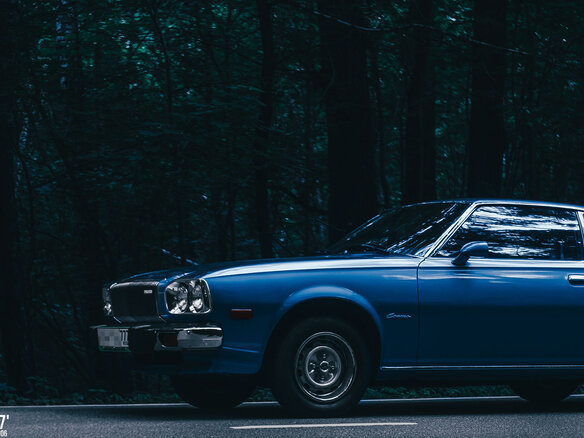 1981 Mazda Cosmo HB, синий - вид 3