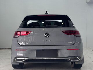 2022 Volkswagen Golf VIII, серый, 1745000 рублей, вид 5