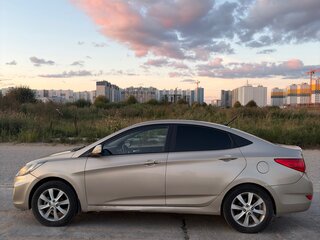 2011 Hyundai Solaris I, бежевый, 749000 рублей, вид 3