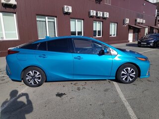 2017 Toyota Prius PHV ZVW52 IV (XW50), синий, 2285000 рублей, вид 2