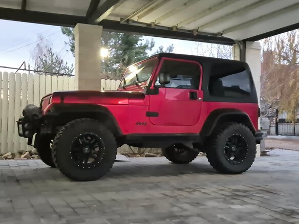 1993 Jeep Wrangler I (YJ), красный, 2100000 рублей - вид 14