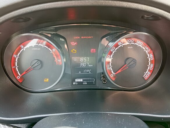 2024 Lada (ВАЗ) Granta Sport I Рестайлинг, белый, 1400000 рублей - вид 7