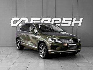2015 Volkswagen Touareg II Рестайлинг, коричневый, 2998000 рублей, вид 1