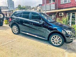 2010 Mercedes-Benz M-Класс 350 II (W164) Рестайлинг, чёрный, 1500000 рублей, вид 4