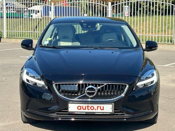 2019 Volvo V40 II Рестайлинг, чёрный, 2177760 рублей