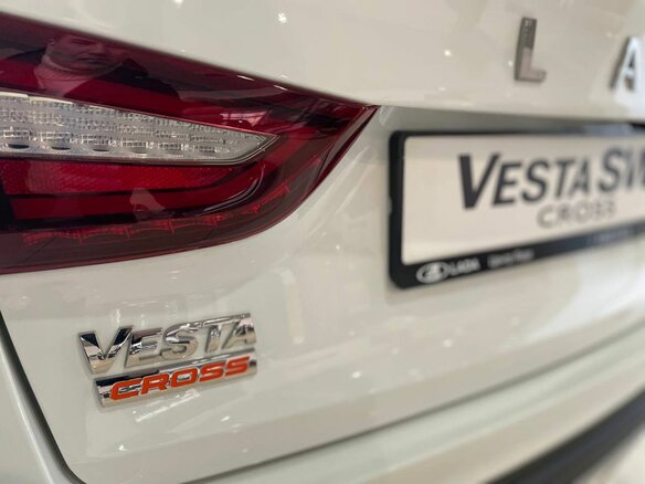 2025 Lada (ВАЗ) Vesta SW Cross I Рестайлинг (NG), белый - вид 7
