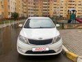 2013 Kia Rio 5-speed III, белый, 625000 рублей
