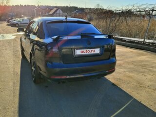 2010 Skoda Octavia Czech market II (A5) Рестайлинг, чёрный, 700000 рублей, вид 5