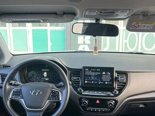 2020 Hyundai Solaris II, белый, 1620000 рублей, вид 5