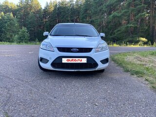 2010 Ford Focus II Рестайлинг, белый, 450000 рублей, вид 1