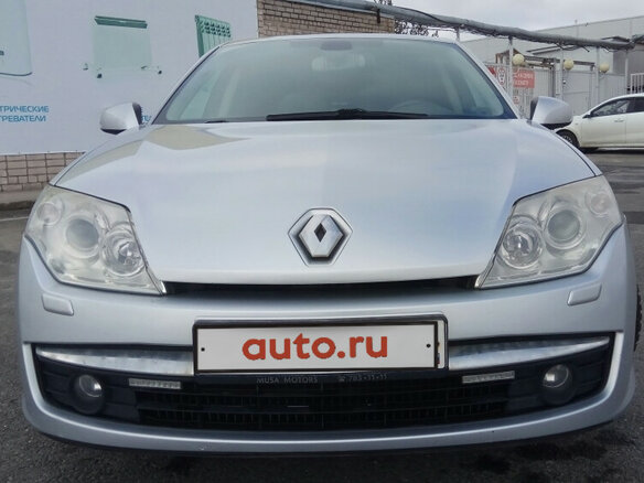 2008 Renault Laguna III, серебристый - вид 1