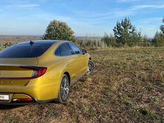 2019 Hyundai Sonata VIII (DN8), жёлтый, 2090000 рублей, вид 2