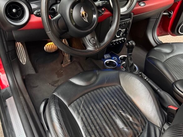 2013 Mini Hatch Cooper S II (R56) Рестайлинг, красный, 1250000 рублей - вид 9