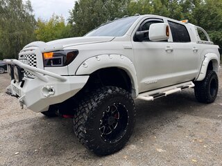 2012 Toyota Tundra CrewMax II, белый, 7500000 рублей, вид 4