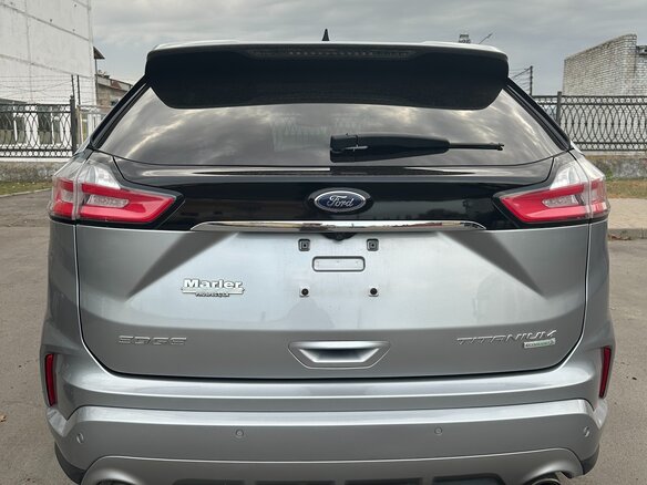 2020 Ford Edge II Рестайлинг, серебристый, 2500000 рублей - вид 2
