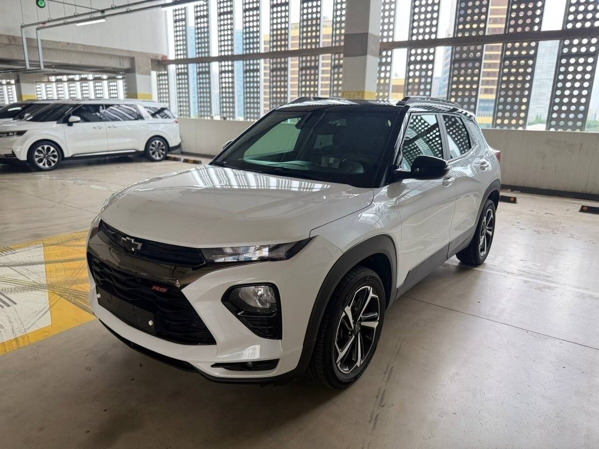 Открыть фотографии: Chevrolet TrailBlazer III