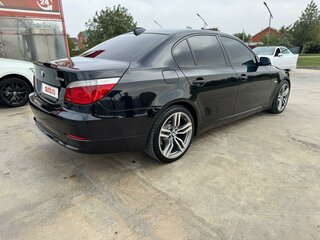 2008 BMW 5 серии 525i V (E60/E61) Рестайлинг, чёрный, 1430000 рублей, вид 5