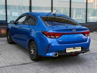 2020 Kia Rio IV Рестайлинг, синий, 1467000 рублей, вид 3
