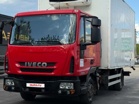 2013 Iveco EuroCargo, красный, 3100000 рублей, вид 1