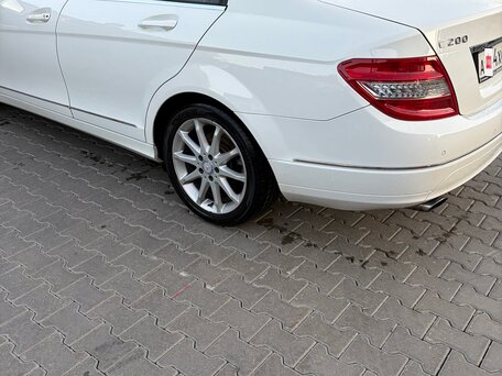 2010 Mercedes-Benz C-Класс 200 III (W204), белый, 1100000 рублей, вид 4