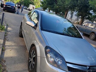 2008 Opel Astra GTC H Рестайлинг, серебристый, 380000 рублей, вид 2