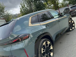 2025 BMW XM, серый, 18152085 рублей, вид 4
