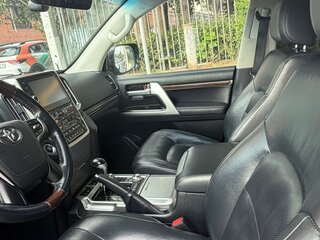 2015 Toyota Land Cruiser 200 Series Рестайлинг 2, чёрный, 4800000 рублей, вид 5
