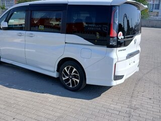2020 Honda Stepwgn Spada V Рестайлинг, серебристый, 2450000 рублей, вид 3