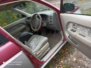 1996 Daihatsu Pyzar I, красный, 180000 рублей, вид 5