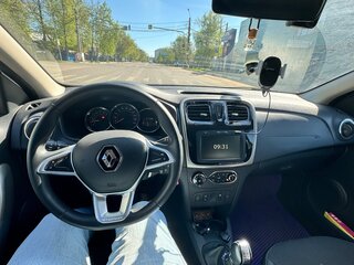 2021 Renault Sandero Stepway II Рестайлинг, серебристый, 1300000 рублей, вид 5