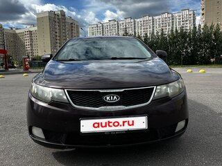 2010 Kia Cerato 6-speed II, пурпурный, 650000 рублей, вид 2
