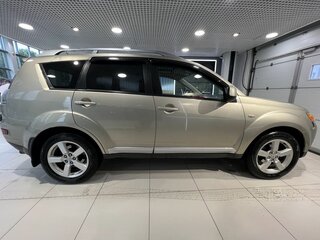 2007 Mitsubishi Outlander II, бежевый, 665000 рублей, вид 4