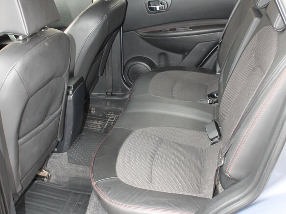 2009 Nissan Qashqai I, серый - вид 1