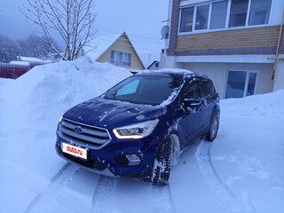 2017 Ford Kuga II Рестайлинг, синий, 1530000 рублей, вид 2