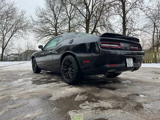 2020 Dodge Challenger III Рестайлинг 2, чёрный, 2617278 рублей, вид 5
