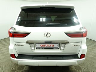 2017 Lexus LX 570 III Рестайлинг 2, белый, 11000000 рублей, вид 5
