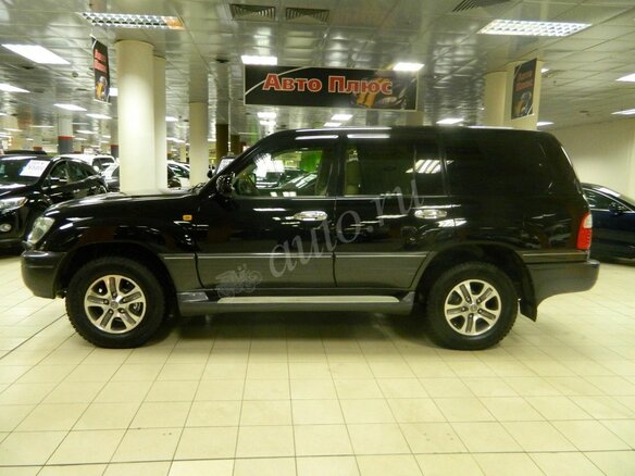 2006 Lexus LX 470 II Рестайлинг, чёрный - вид 2