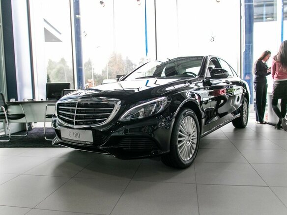 2018 Mercedes-Benz C-Класс 180 IV (W205), чёрный