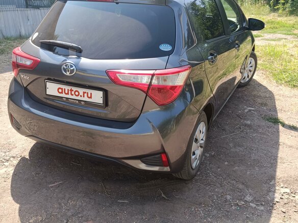 2018 Toyota Vitz III (XP130) Рестайлинг, серый, 980000 рублей - вид 6