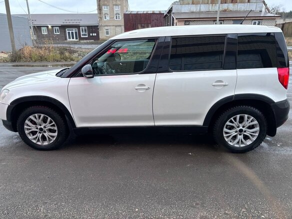 2012 Skoda Yeti I, белый, 850000 рублей - вид 6