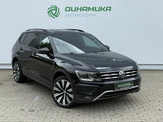 2017 Volkswagen Tiguan Allspace II, чёрный, 2400000 рублей, вид 3