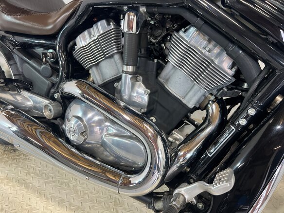 2004 Harley-Davidson V-Rod, чёрный, 560000 рублей - вид 15