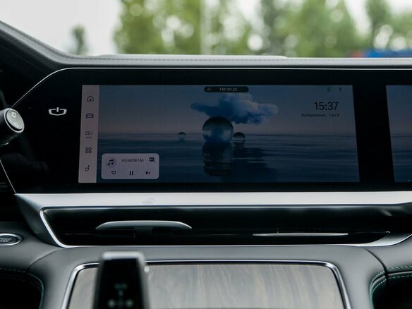 2026 Geely Monjaro I Рестайлинг, белый - вид 19