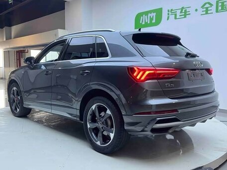 2022 Audi Q3 35 TFSI II (F3), серый, 2650000 рублей, вид 4