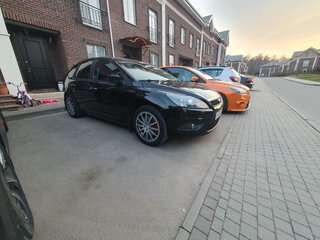 2010 Ford Focus II Рестайлинг, чёрный, 1300000 рублей, вид 4