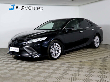 Toyota Camry VIII (XV70)