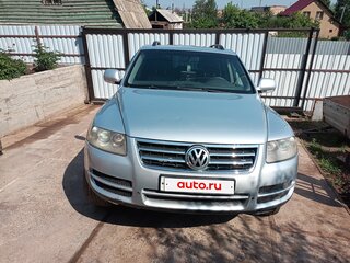 2005 Volkswagen Touareg I, серебристый, 700000 рублей, вид 1
